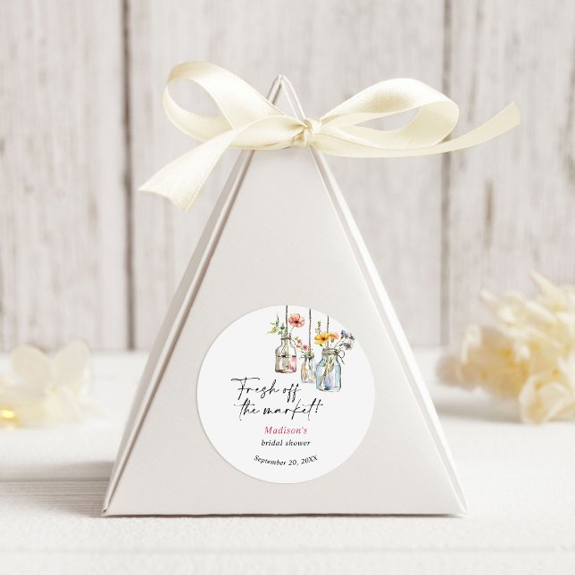 Fresh off Market Floral Jar Brautparty Runder Aufkleber (Von Creator hochgeladen)
