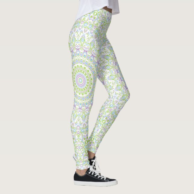 Fresh Spring Mandala in Green, Blue, and Lavender Leggings (Rechts)