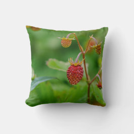 Fresh Wild Strawberry Green and Red Garden Foto Kissen