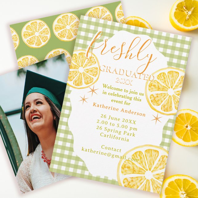 Freshly Graduated Lemon Gingaham  Karte (Freshly Lemon Graduated Invitation Card.)