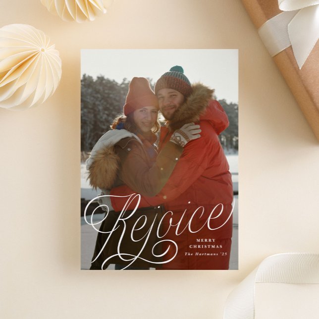 Freuen Sie sich auf das stilvolle Script Overlay f Feiertagskarte (vintage Rejoice script overlay Christmas photo insert card)