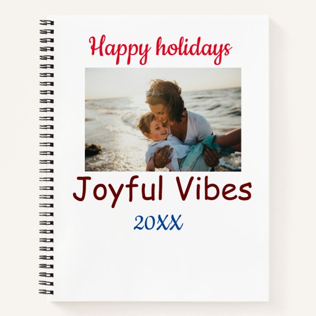 Freuen Sie sich auf glückliche Ferien und familiär Notizbuch (Vorderseite)