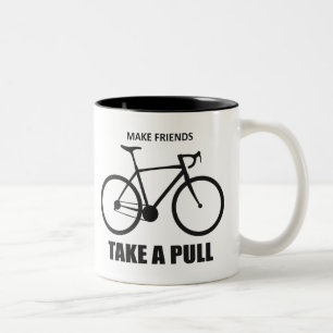 Freunde zum Fahrradfahren machen Zweifarbige Tasse