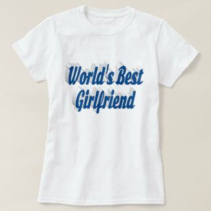 Freundin mit blauem T - Shirt