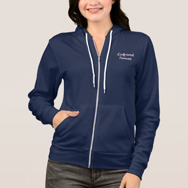 Freundin zu Fianca Save the Date Hoodie (Vorderseite)