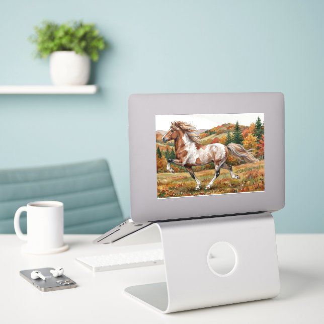 Freya Isländerpferd im Herbstwald Aufkleber (Laptop auf Schreibtisch)