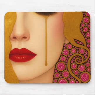 Freyas Herzschmerz goldene Tränen in rosa Motiv Mousepad