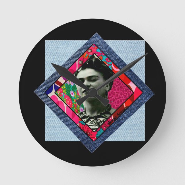 Frida Kahlo Retro Pink Denim Runde Wanduhr (Vorderseite)