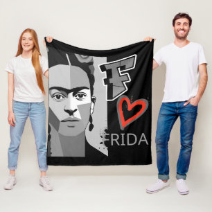 FRIDA SCHWARZ UND ROTES HERZ FLEECEDECKE