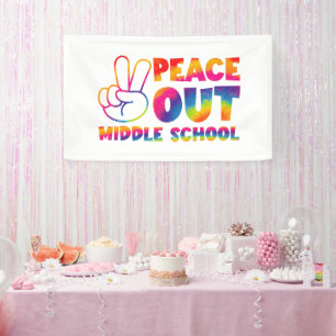 Frieden aus der Mittelschule Gefärbte Krawatte am Banner