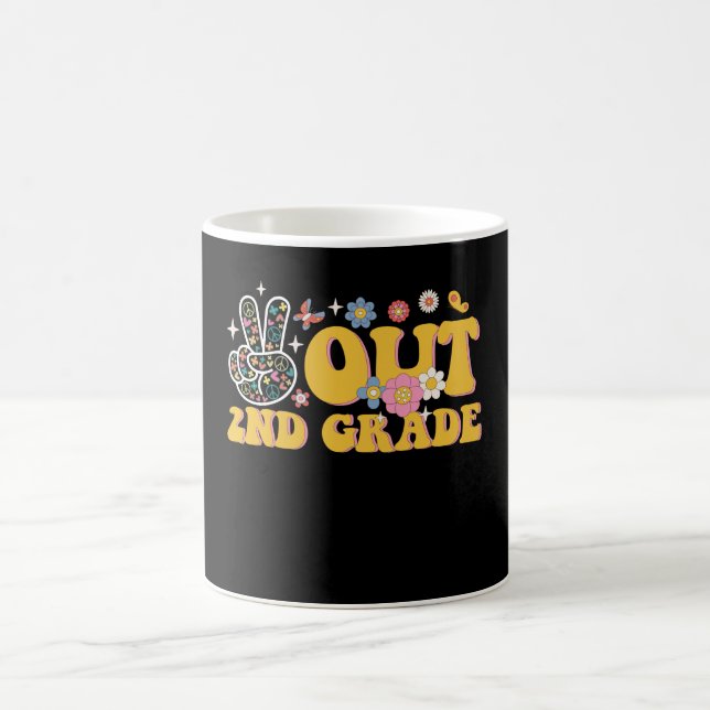 Frieden aus der zweiten Klasse Groovy letzten Tag  Kaffeetasse (Mittel)