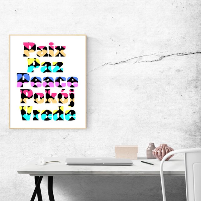 Frieden in vielen Sprachen - helle Farben Poster (A poster that says peace in many different languages with hearts.)