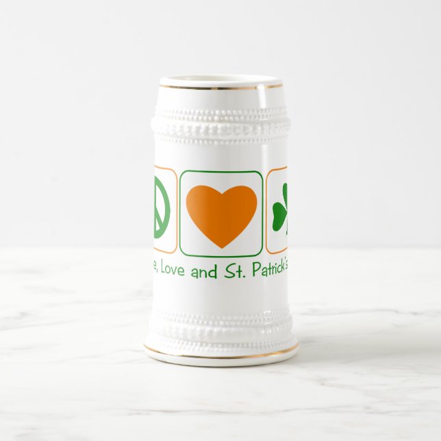 Frieden, Liebe und St Patrick Tag Bierglas (Mittel)