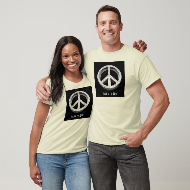 Frieden: Weitergeben T-Shirt (Unisex)