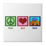 FriedensLiebe-Strand Fliese<br><div class="desc">Ein Friedenszeichen,  Herz und ein niedlicher Strand.</div>