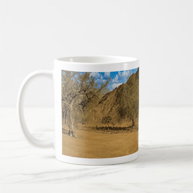 Friedhof im Hajar-Gebirge der VAE Kaffeetasse (Links)