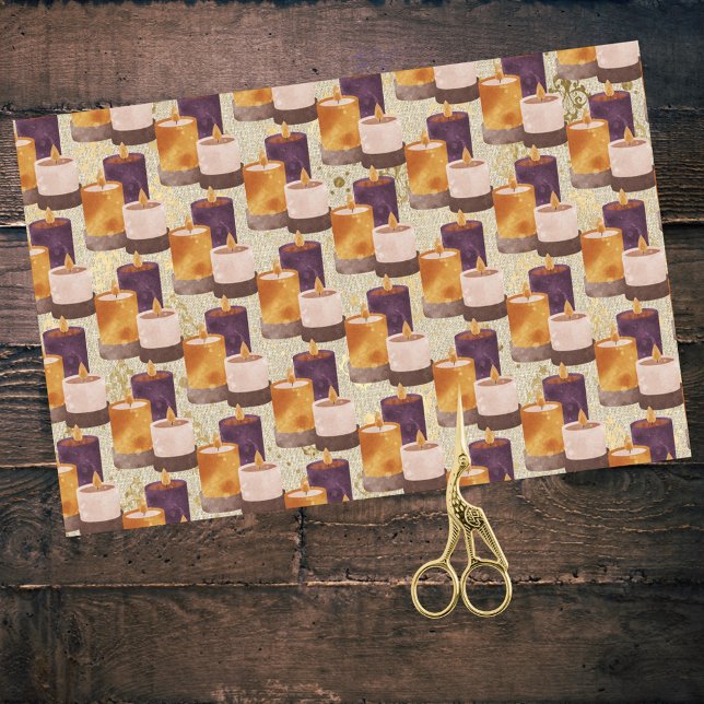 Friedliche Lila und goldene Kerzen am Wellness-Cen Seidenpapier (Von Creator hochgeladen)