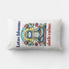 Friedliche Sloth Meditation mit Lotus-Blume Lendenkissen