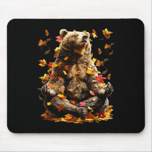 Friedlicher Bär Herbstblätter meditierendes Zen-Ti Mousepad
