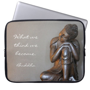 Friedlicher silberner Buddha Laptopschutzhülle