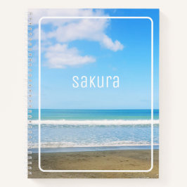 FRIEDLICHER STRAND FOTO SAND BLUE SKY CLOUUUES NAM NOTIZBUCH