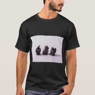 Friedliches Buddha Figurines T-Shirt