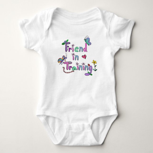 "Friend in Training" Hellpastell Baby Strampler (Vorderseite)