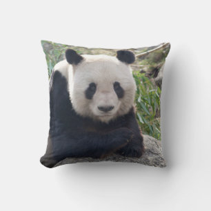 Friendly Giant Panda Kissen