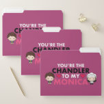 FRIENDS™ | Du bist der Chandler für meine Monica Papiermappe<br><div class="desc">Feiern Sie die ikonische Beziehung zwischen Chandler und Monica mit dem FRIENDS™ "You're the Chandler to My Monica" Design. Dieses spielerische und herzliche Design vereint den Spaß und die Wärme eines der beliebtesten Paare der Show. Ideal für FRIENDS™-Fans, fügt es jedem Produkt eine nostalgische und lustige Touch hinzu, von der...</div>
