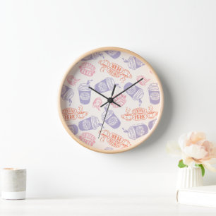 FRIENDS™   Pastel Central Perk Pattern Uhr