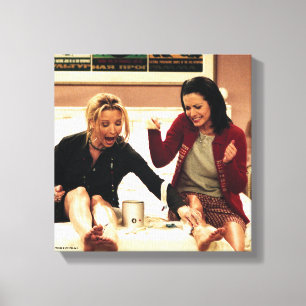 FRIENDS™   Phoebe & Monica beim Wachsen der Beine Leinwanddruck