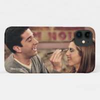 FRIENDS™ | Ross macht Rachel's Makeup