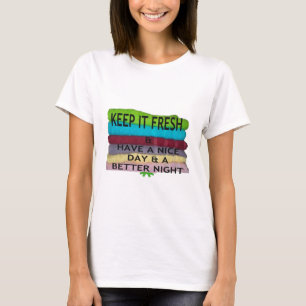 Frisch und sauber: Farbenbruch für einen Neubeginn T-Shirt