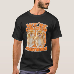 Frisch verheiratete süße Katzen wir sind auf unser T-Shirt
