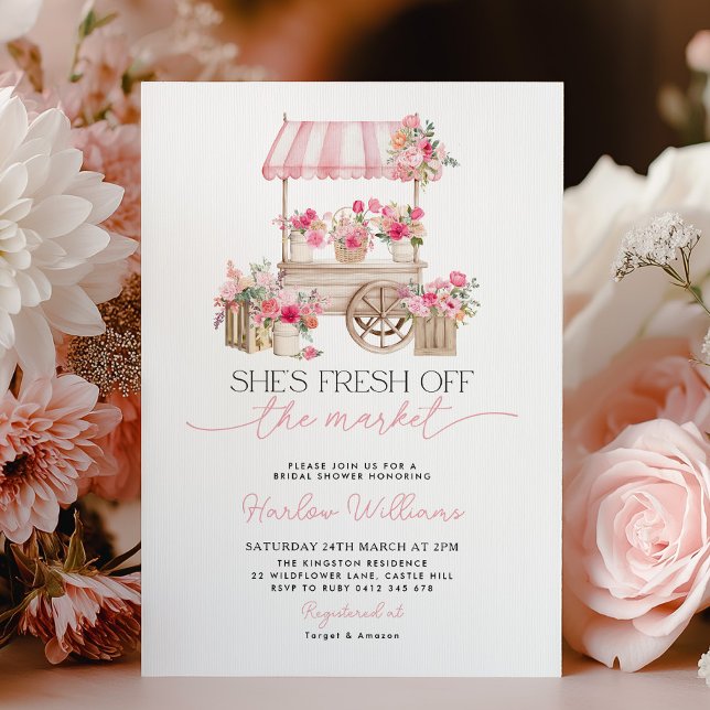 Frisch vom Markt Blumenmarkt-Brautparty Einladung (She's fresh off the market. Bridal Shower invitation with pink flower cart and pink flowers. )
