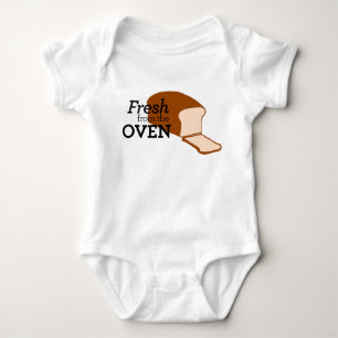 Frisch von der Ofen gebackenen Baby Strampler