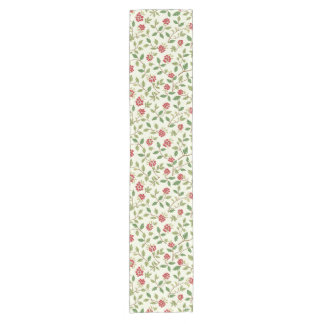 frische Beeren und Blätter Kurzer Tischläufer