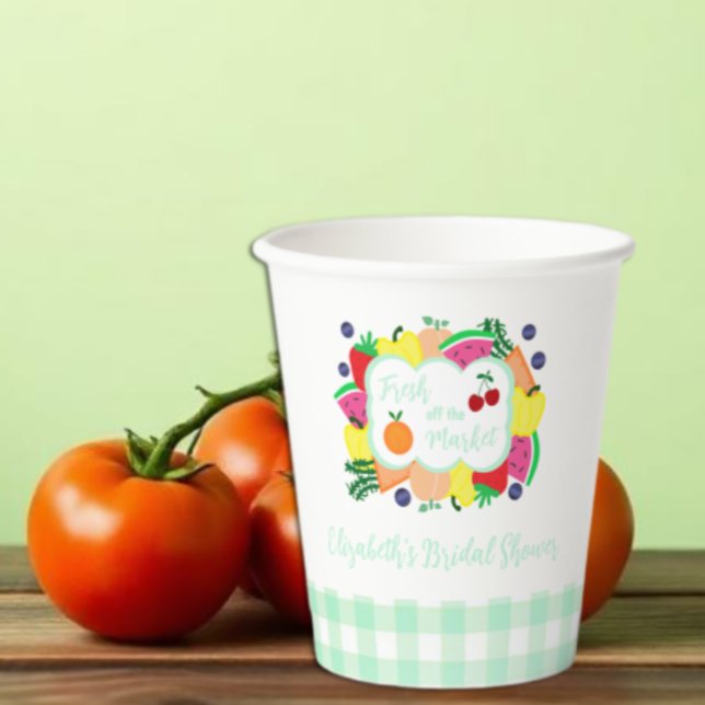 Frische Bräute auf dem Junggesellinnenabschied Pappbecher (Von Creator hochgeladen)