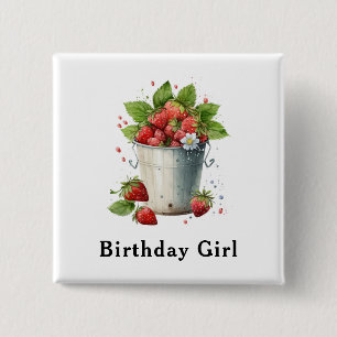 Frische Erdbeeren in einem Eimer zum Geburtstag Button