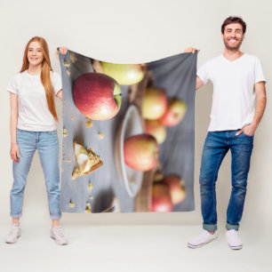 Frische rote Äpfel auf dem Tisch, Apfelkuchen Fleecedecke