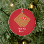 Frische Waffeln - festliche Rot oder Farbe Keramik Ornament<br><div class="desc">Frische Waffeln für das köstlichste Frühstück oder Brunch! Diese lustige Grafik zeigt ein Paar Waffeln mit einer geschnittenen Erdbeergarnish, bereit für das beste Frühstück im Bett. Das sieht sowohl in runden als auch in ovalen Formen großartig aus. Sie entscheiden sich, ob Sie die Christmassy Rot Hintergrund behalten oder einen anderen...</div>