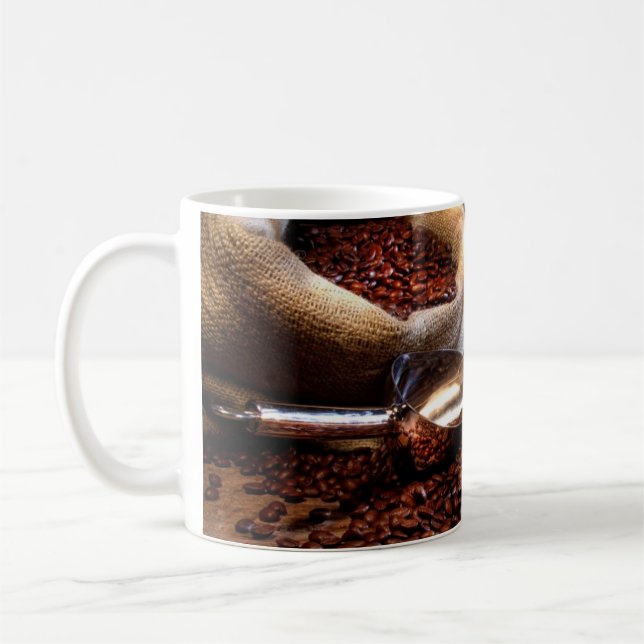 Frischer gemahlener Kaffee Tasse (Links)