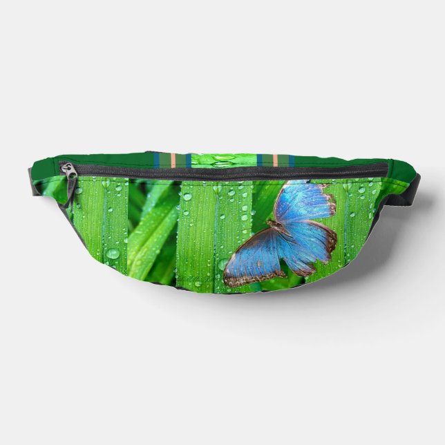 Frischer Regen mit Butterfly-Bauchtasche. Bauchtasche (Ablage )