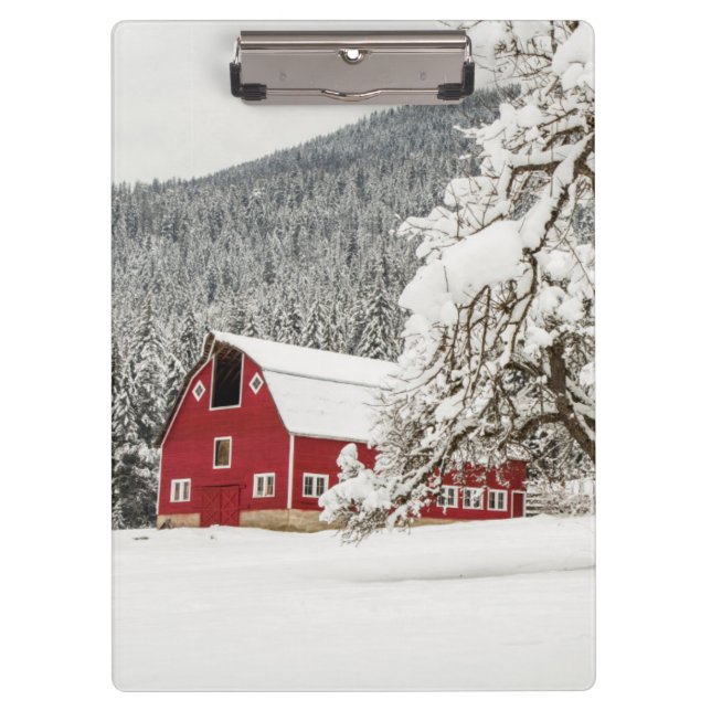 Frischschnee auf roter Scheune Klemmbrett (Vorderseite)