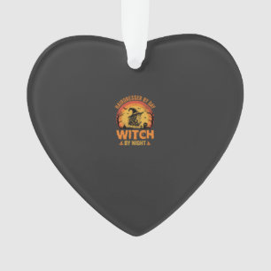 Friseur bei Tag, Hexe bei Nacht, Halloween-Design Ornament