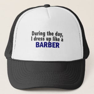 Friseur während des Tages Truckerkappe