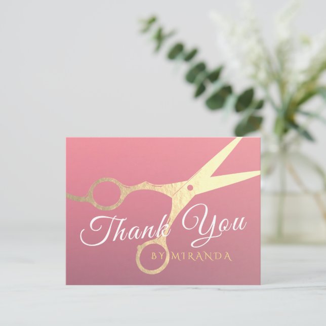 Friseursalon Makeup Salon Moderne rosa Goldschere Postkarte (Stehend Vorderseite)
