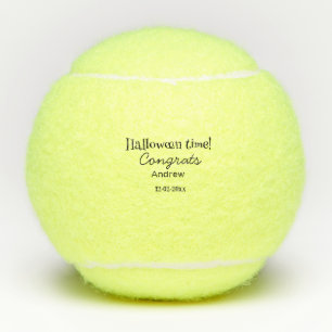 Frohe Halloween-Zeit Name Datum Jahr Abschluss Tennisbälle