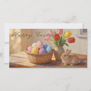Frohe Ostern mit bunten Eiern und Tulpen