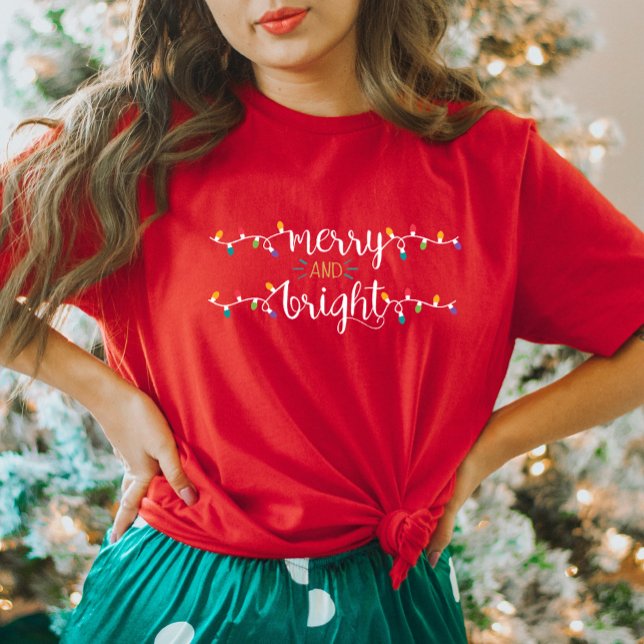 Frohe und helle Rote Frauen Weihnachten T - Shirt (Von Creator hochgeladen)